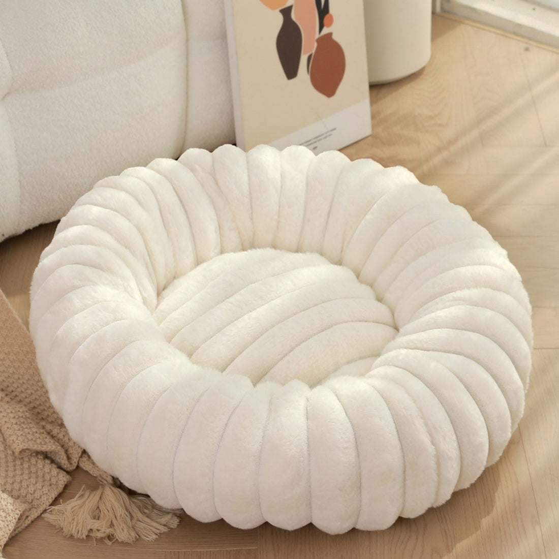 Round Plush Pet Nest Long Hair Warm Bed For Winter Comfort