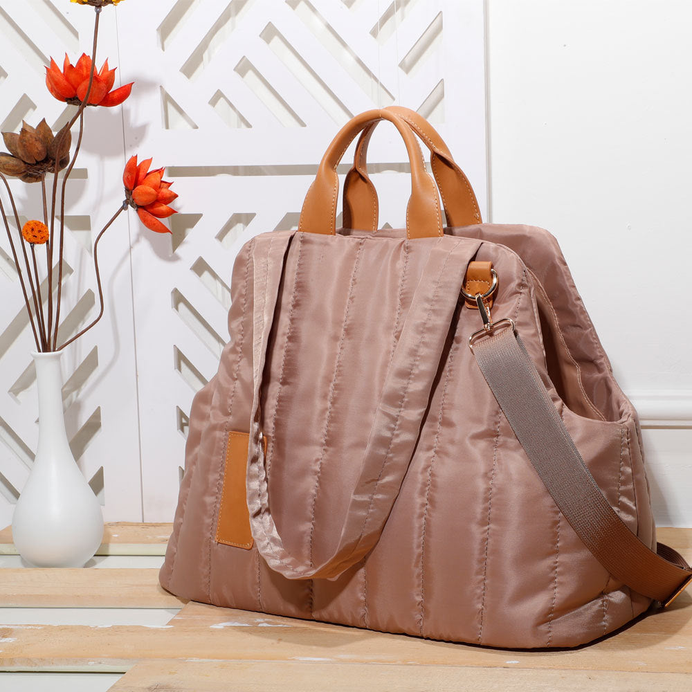 Lightweight Waterproof Portable Pet Carrier Bag For Travel