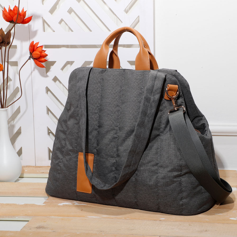 Lightweight Waterproof Portable Pet Carrier Bag For Travel